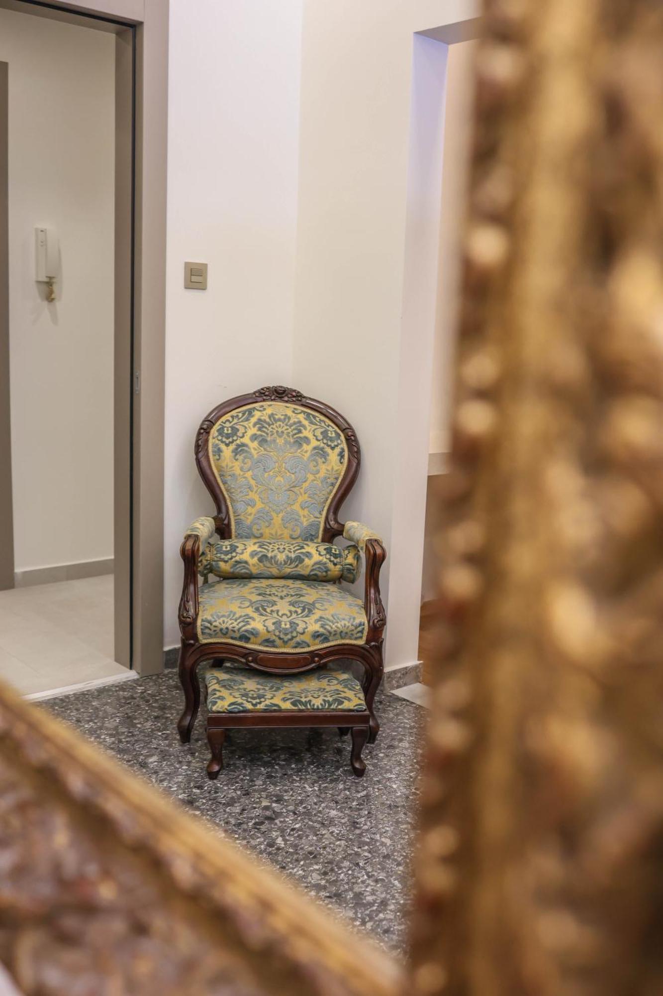 Elektra'S Apartment#2 1St Fl, Διαμέρισμα Στο Κέντρο Της Λάρισας Με Δωρεάν Parking Exterior photo